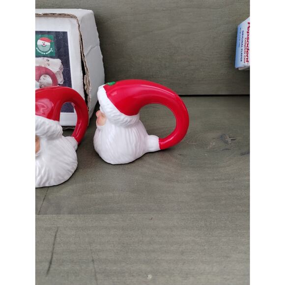 Vtg Christmas Santa Claus Napkin Ring Set of 4 Fun & Funky Napkin Holders - Picture 5 of 6